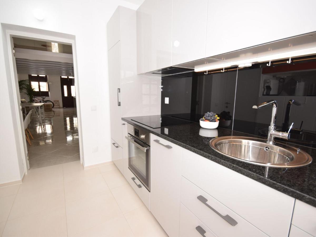 Modern Holiday Home In Olh O With Terrace Olhão Eksteriør bilde